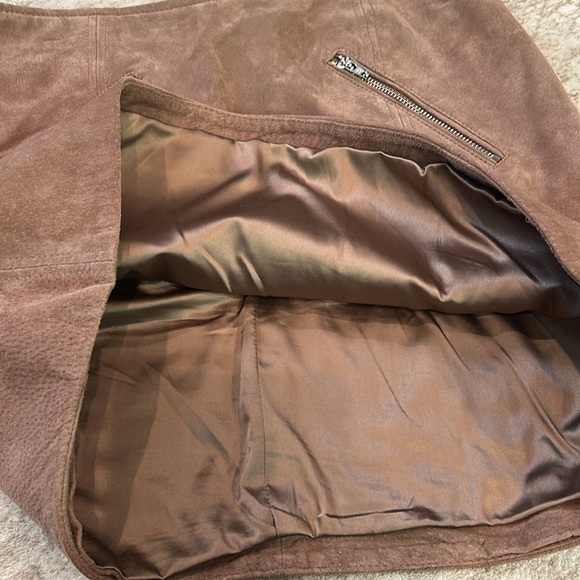 Blank NYC Brown Mini Skirt - Picture 4 of 6
